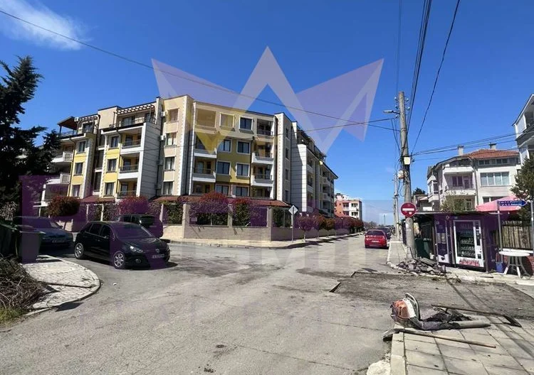 🏡 Zwei separate Etagen eines dreistöckigen Hauses mit Hof im Dorf Ravda, nahe dem Zentrum - - snimka 39 - Imoti Premier