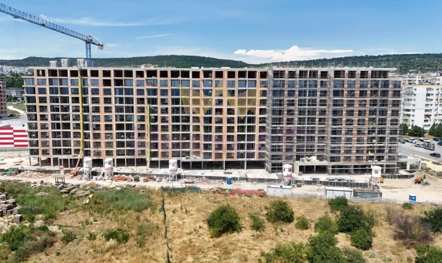 🏡 ZWEI-ZIMMER-WOHNUNG mit ewigem Panoramablick -  - snimka 2 - Imoti Premier