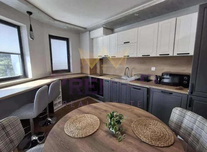 ZWEI-ZIMMER-WOHNUNG, VIERTEL BRIZ -  - snimka 1 - Imoti Premier