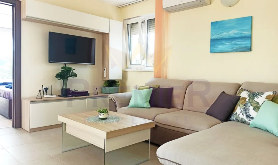 Zweistöckige Villa mit Pool neben dem Golfplatz BlackSeaRama Golf & Villas -  - snimka 4 - Imoti Premier