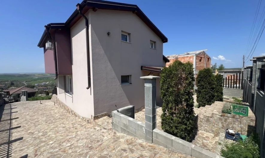 Zweistöckiges Haus, Dorf Tscherni Wrach - - snimka 3 - Imoti Premier