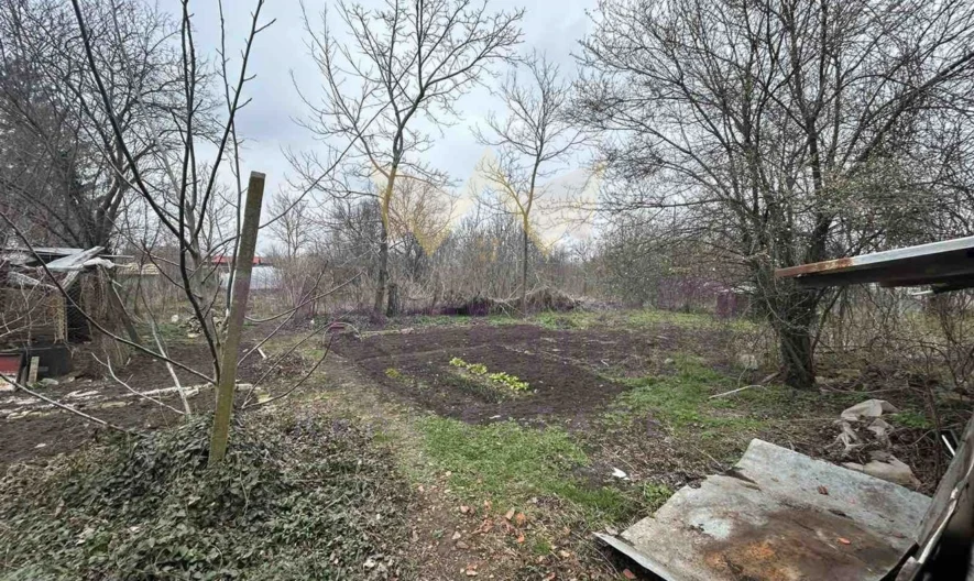 Zweistöckiges Haus im Dorf Bezvoditsa -  - snimka 14 - Imoti Premier