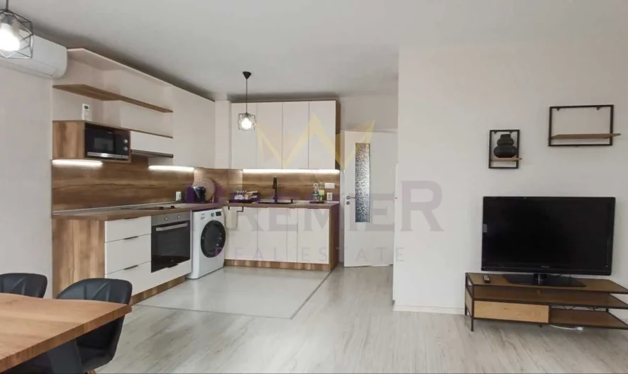 ZWEIZIMMERWOHNUNG, IDEALES ZENTRUM - - snimka 1 - Imoti Premier