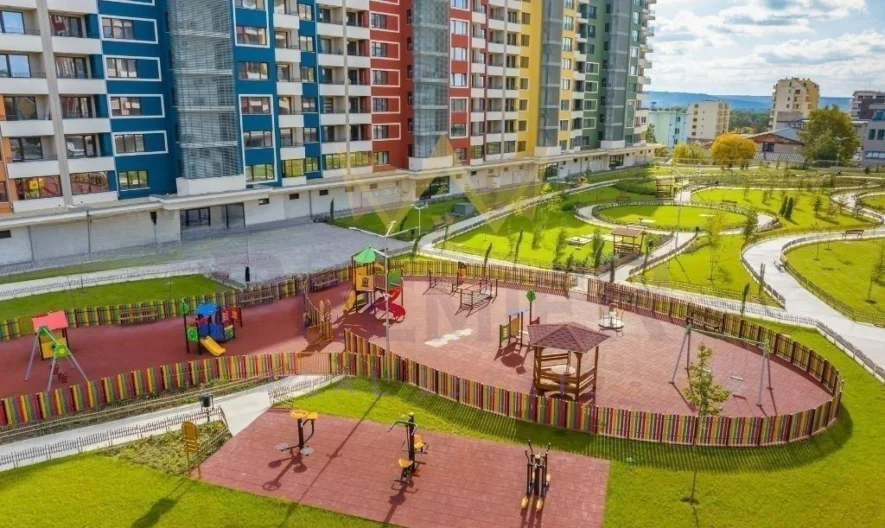 ZWEIZIMMERWOHNUNG, VIERTEL POBEDA - - snimka 13 - Imoti Premier