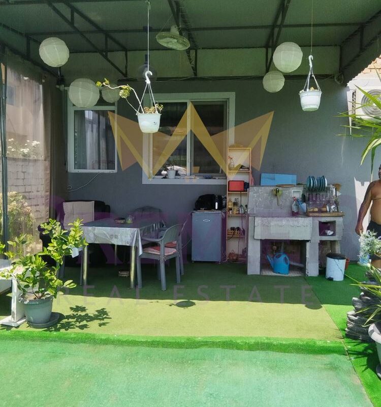 Етаж от къща със самостоятелен вход,кв.Ветрен - ИМОТИ ПРЕМИЕР - Агенция за недвижими имоти