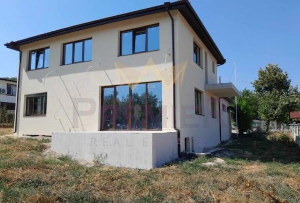 Агенция за недвижими имоти - Имоти Премиер - имот - 944241, Цена: 339900 EUR