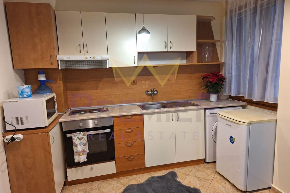 ДВУСТАЕН АПАРТАМЕНТ ВИНС-ЧЕРВЕН ПЛОЩАД - ИМОТИ ПРЕМИЕР - Агенция за недвижими имоти