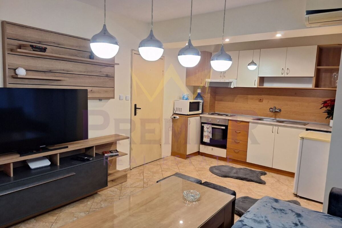 ДВУСТАЕН АПАРТАМЕНТ ВИНС-ЧЕРВЕН ПЛОЩАД - ИМОТИ ПРЕМИЕР - Агенция за недвижими имоти