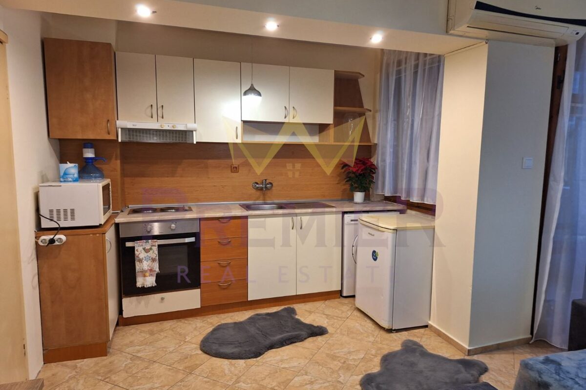 ДВУСТАЕН АПАРТАМЕНТ ВИНС-ЧЕРВЕН ПЛОЩАД - ИМОТИ ПРЕМИЕР - Агенция за недвижими имоти