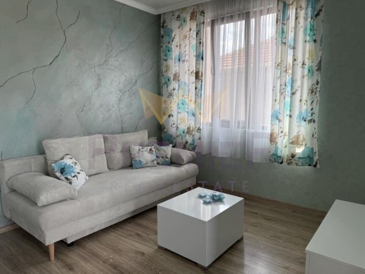 Къща в Ахтопол - ИМОТИ ПРЕМИЕР - Агенция за недвижими имоти