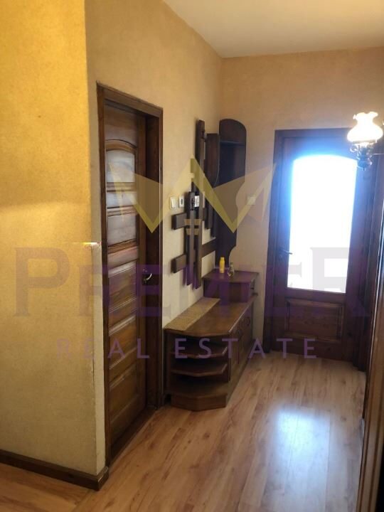 ПРОСТОРЕН ЧЕТИРИСТАЕН АПАРТАМЕНТ С НЕВЕРОЯТНА ГЛЕДКА - ИМОТИ ПРЕМИЕР - Агенция за недвижими имоти