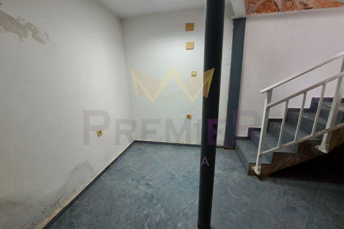 ОФИС ИДЕАЛЕН ЦЕНТЪР - ИМОТИ ПРЕМИЕР - Агенция за недвижими имоти