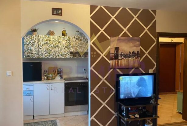 Агенция за недвижими имоти - Имоти Премиер - имот - 1085666, Цена: 500 EUR