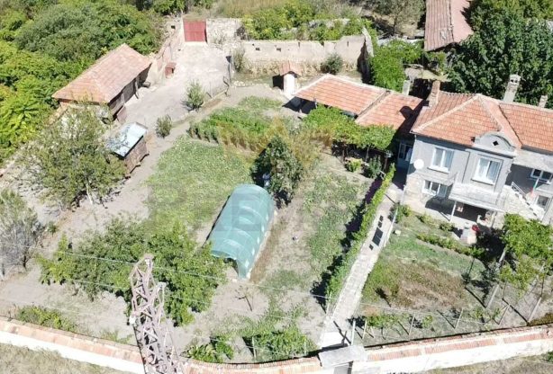 Агенция за недвижими имоти - Имоти Премиер - имот - 933016, Цена: 34000 EUR