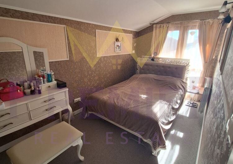 371916 - - снимка 10 - Имоти Премиер