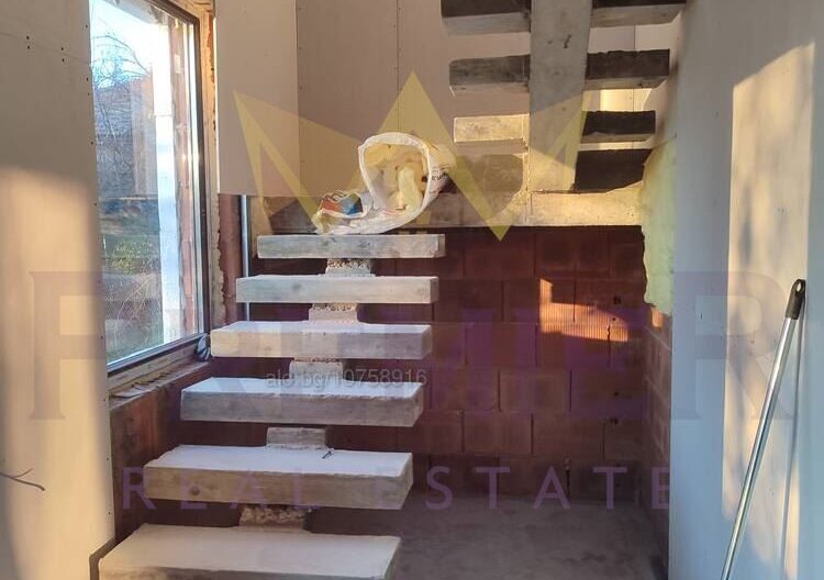 377172 -  - снимка 10 - Имоти Премиер