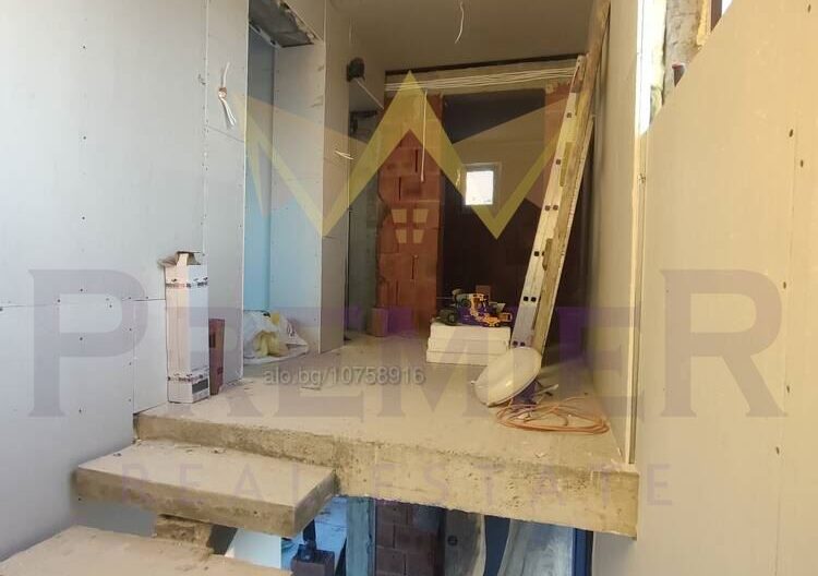 377172 -  - снимка 9 - Имоти Премиер