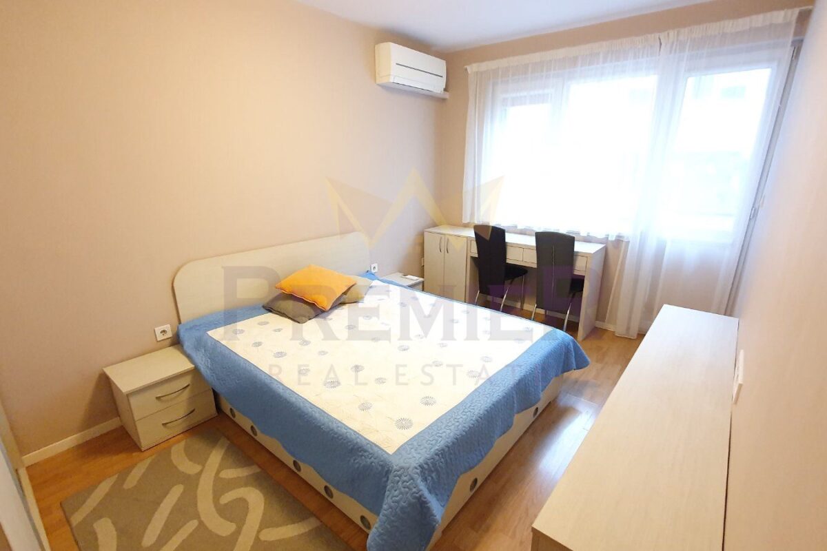 ЛУКСОЗНО ОБЗАВЕДЕН ТРИСТЕН АПАРТАМЕНТ В РАЙОНА НА НЕПТУН - ИМОТИ ПРЕМИЕР - Агенция за недвижими имоти