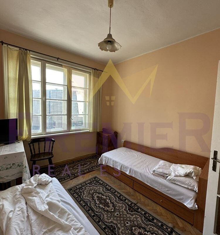 ДВУСТАЕН АПАРТАМЕНТ ЦЕНТЪР - ИМОТИ ПРЕМИЕР - Агенция за недвижими имоти