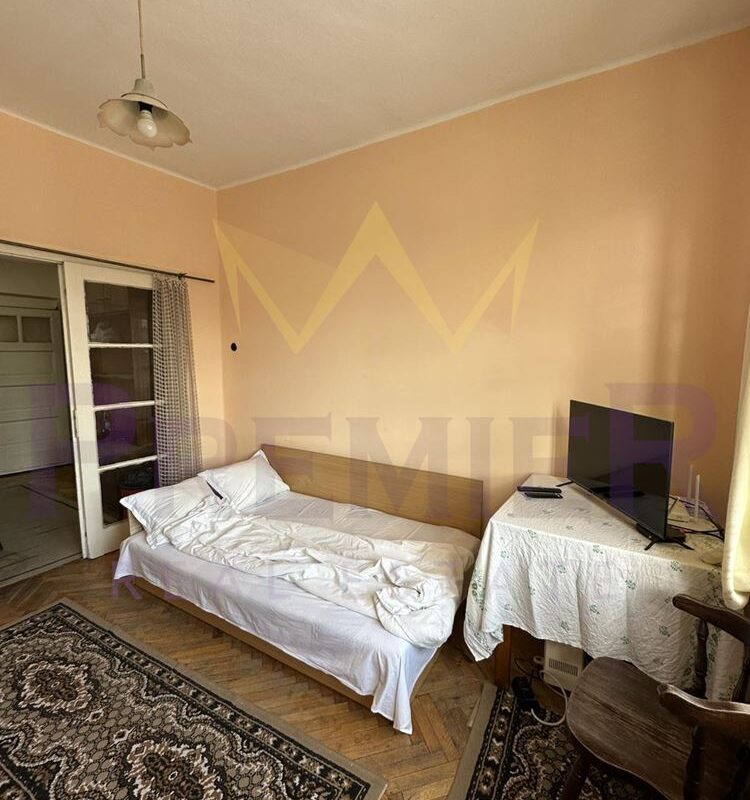 ДВУСТАЕН АПАРТАМЕНТ ЦЕНТЪР - ИМОТИ ПРЕМИЕР - Агенция за недвижими имоти