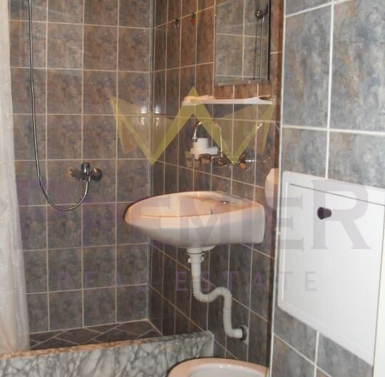 4-стаен апартамент с изключителна локация в кв. Център, гр. София - - снимка 11 - Имоти Премиер