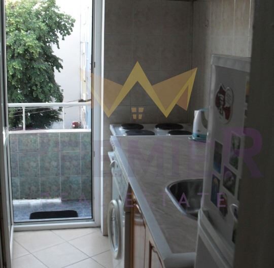 4-стаен апартамент с изключителна локация в кв. Център, гр. София - - снимка 12 - Имоти Премиер