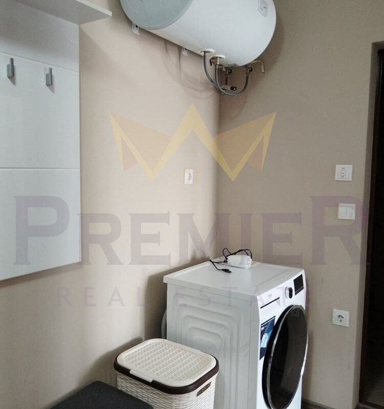 Двустаен апартамент до у-ще Л.Каравелов - ИМОТИ ПРЕМИЕР - Агенция за недвижими имоти