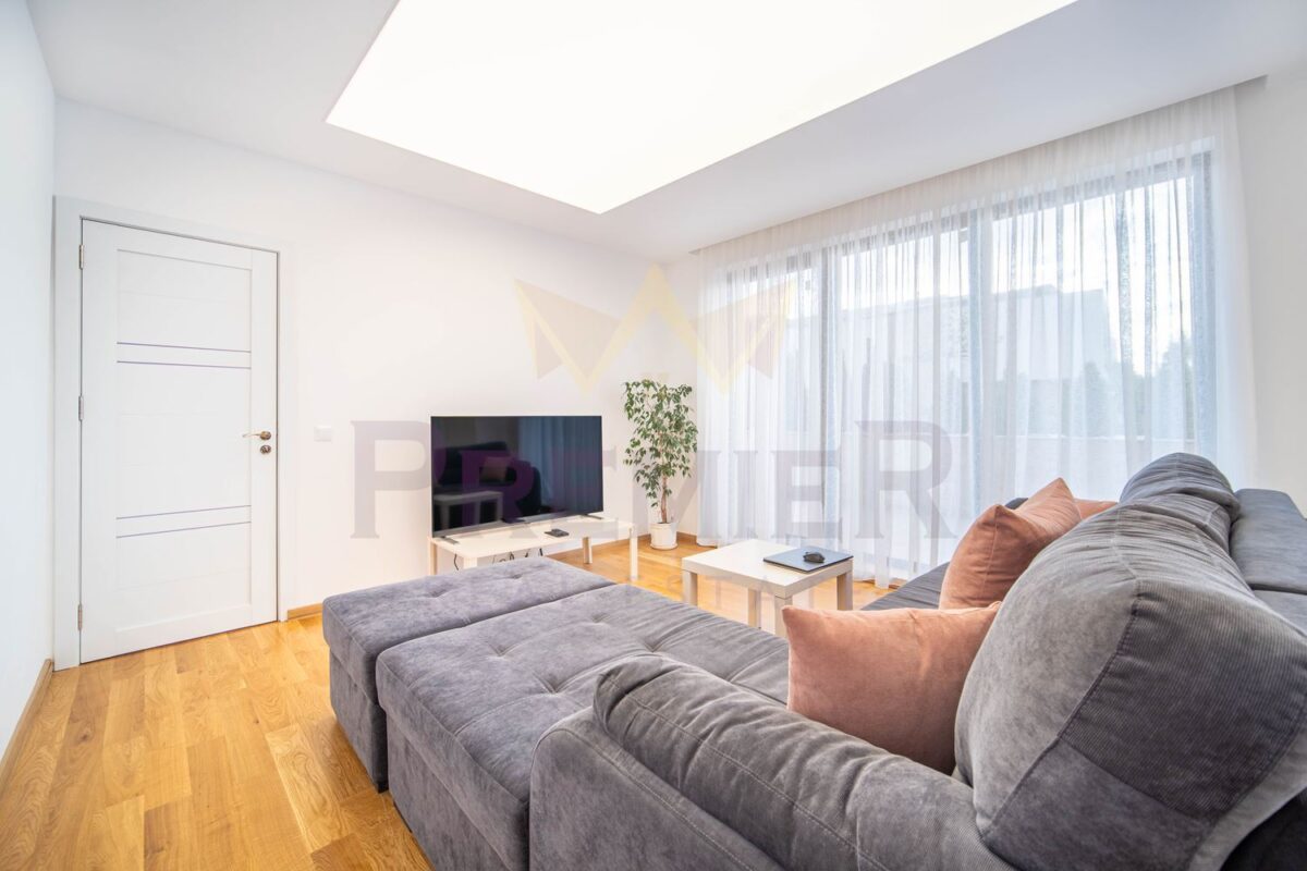 Четиристаен апартамент завършен до ключ с двоен гараж в района на Бриз - ИМОТИ ПРЕМИЕР - Агенция за недвижими имоти