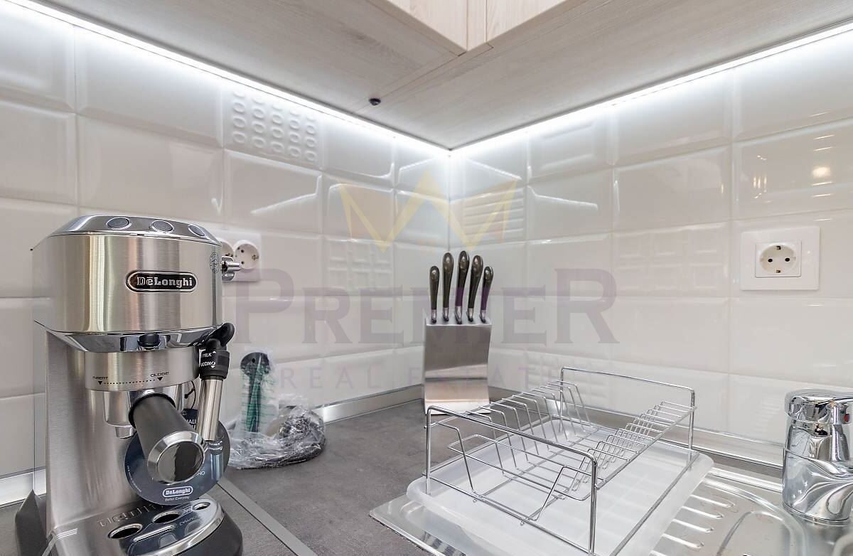 ДВУСТАЕН АПАРТАМЕНТ ИДЕАЛЕН ЦЕНТЪР - ИМОТИ ПРЕМИЕР - Агенция за недвижими имоти