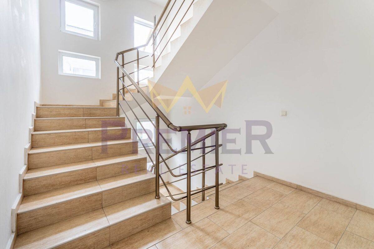 Двустаен тухлен апартамент – кв. Бриз - ИМОТИ ПРЕМИЕР - Агенция за недвижими имоти