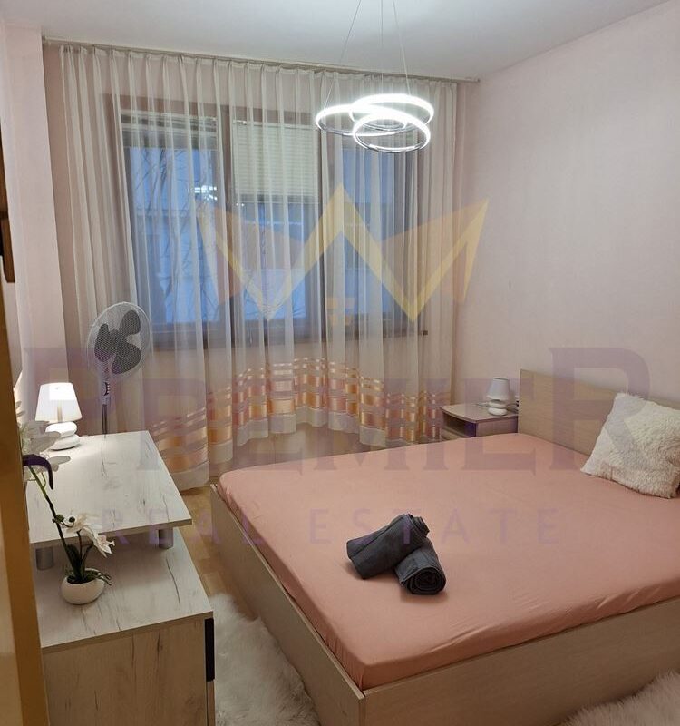 ДВУСТАЕН АПАРТАМЕНТ ВИНС-ЧЕРВЕН ПЛОЩАД - ИМОТИ ПРЕМИЕР - Агенция за недвижими имоти