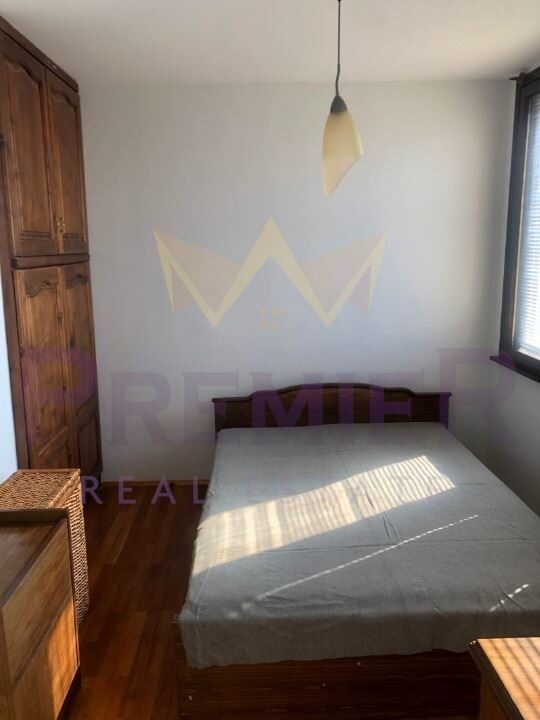 ПРОСТОРЕН ЧЕТИРИСТАЕН АПАРТАМЕНТ С НЕВЕРОЯТНА ГЛЕДКА - ИМОТИ ПРЕМИЕР - Агенция за недвижими имоти