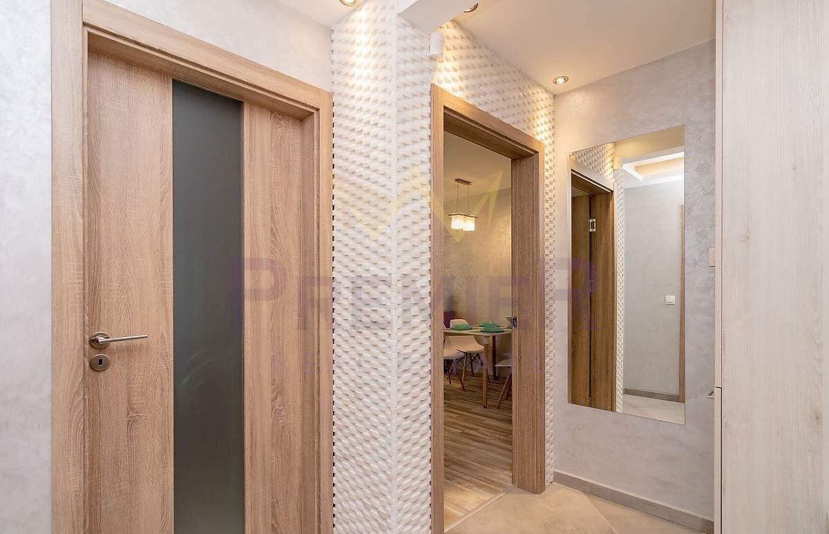 ДВУСТАЕН АПАРТАМЕНТ ИДЕАЛЕН ЦЕНТЪР - ИМОТИ ПРЕМИЕР - Агенция за недвижими имоти