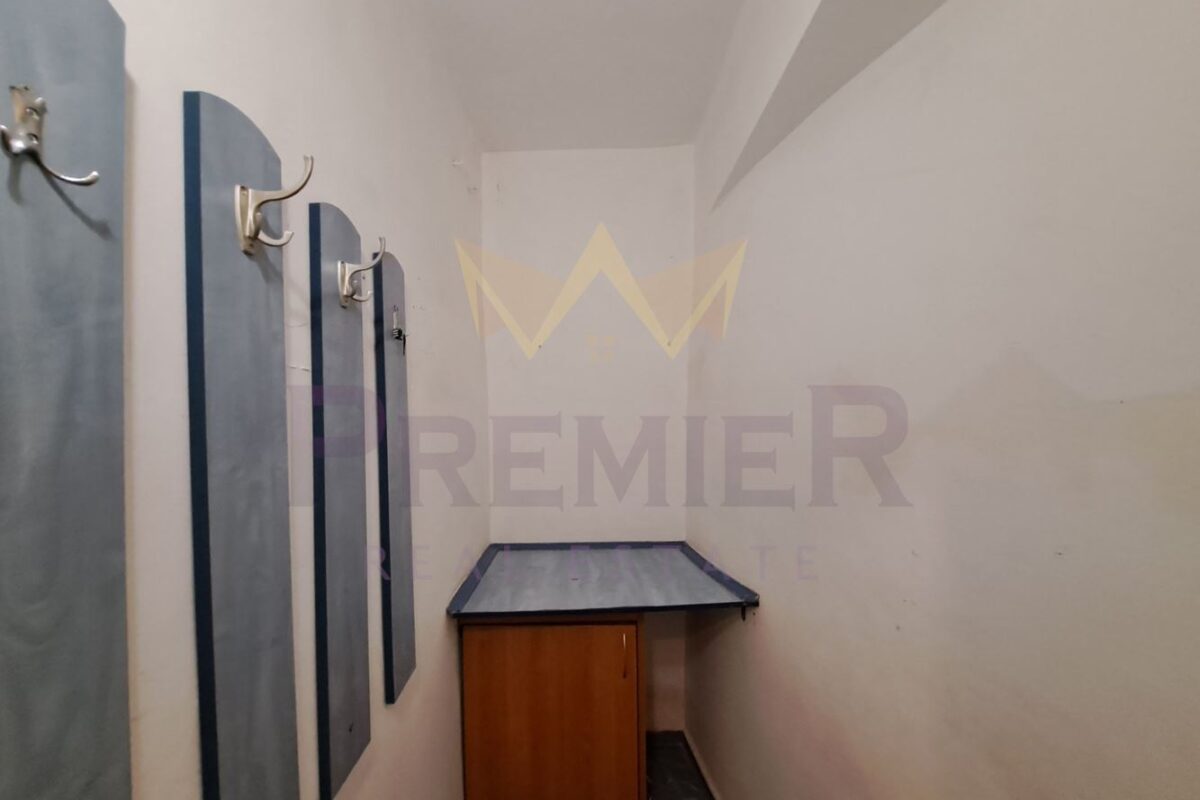 ОФИС ИДЕАЛЕН ЦЕНТЪР - ИМОТИ ПРЕМИЕР - Агенция за недвижими имоти