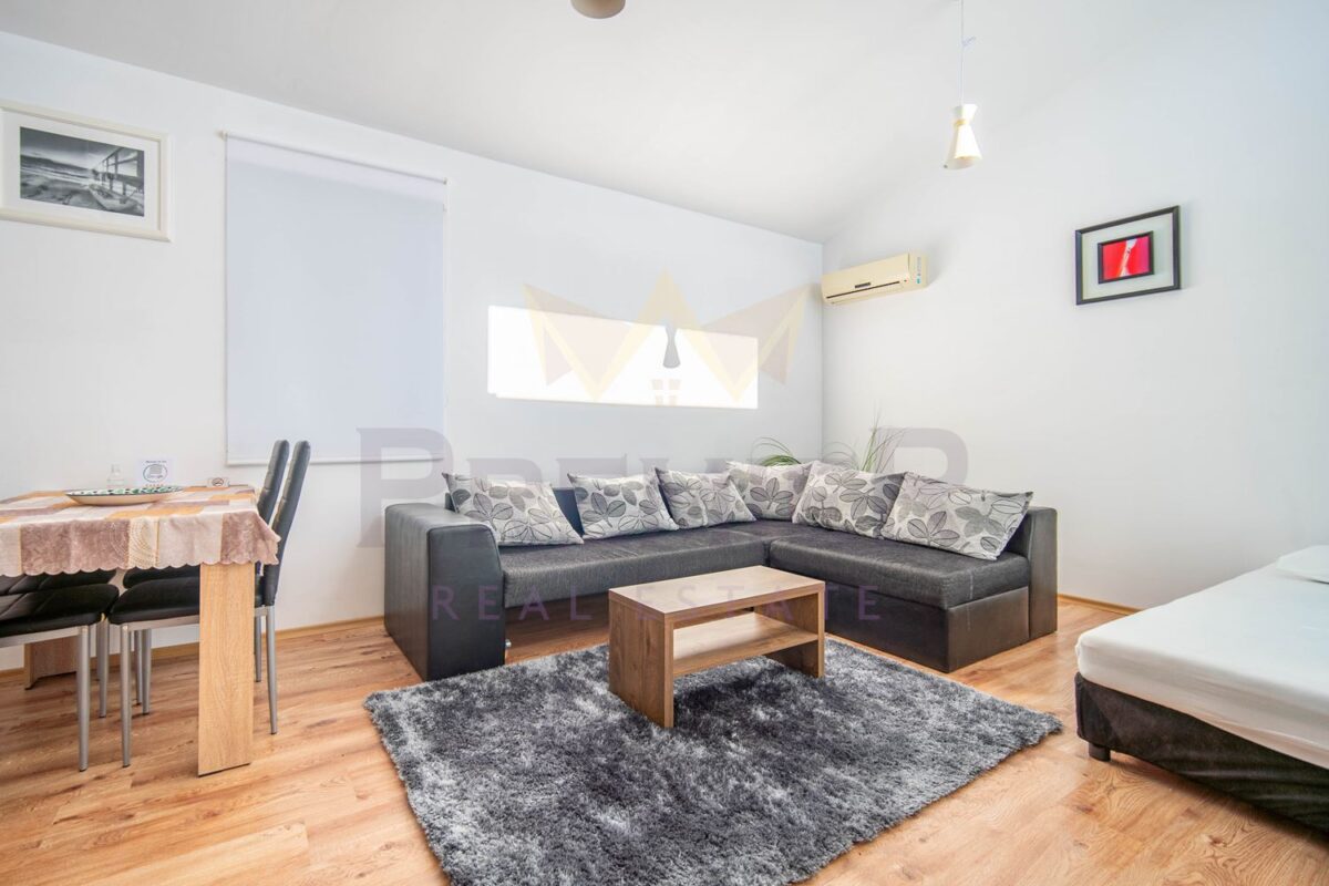 Самостоятелна едноетажна къща тип близнак с двор в затворен комплекс с морска панорама до с. Кранево - ИМОТИ ПРЕМИЕР - Агенция за недвижими имоти