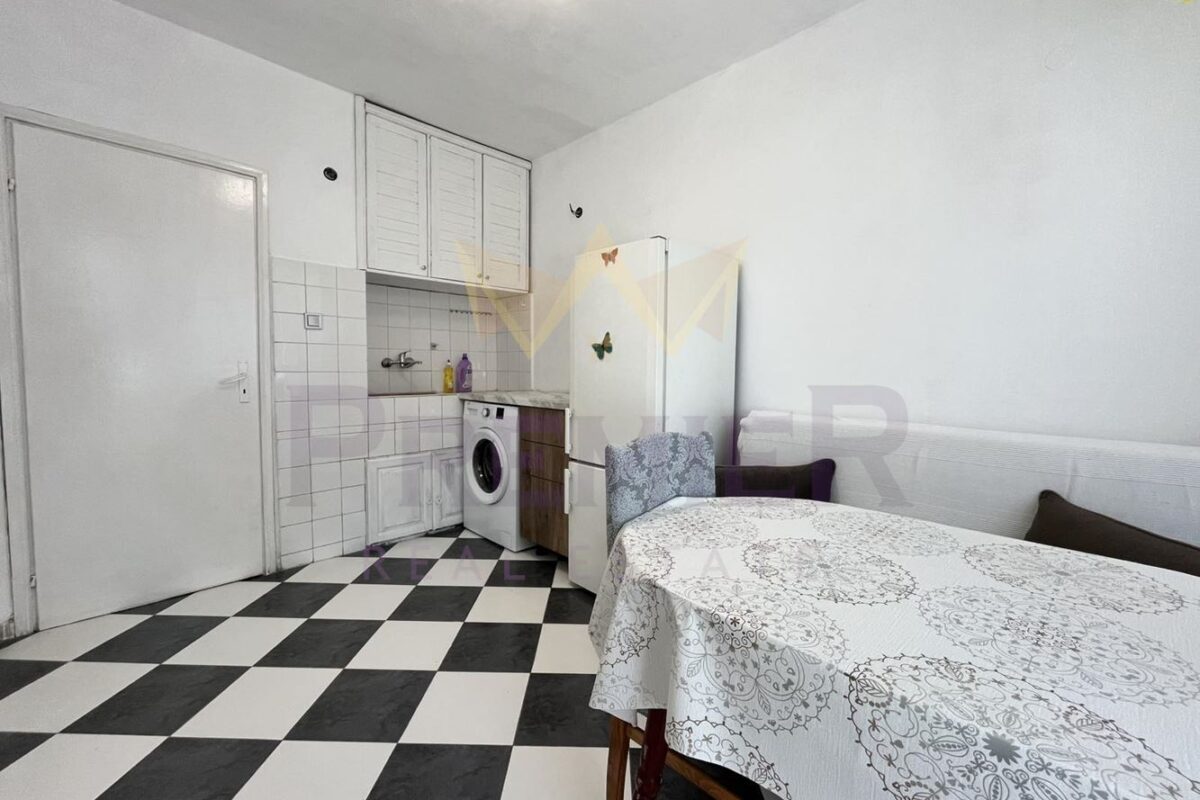 ДВУСТАЕН АПАРТАМЕНТ, КОЛХОЗЕН ПАЗАР - ИМОТИ ПРЕМИЕР - Агенция за недвижими имоти