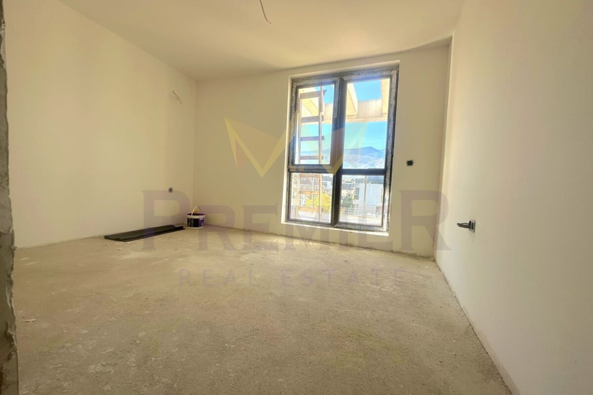 Тристаен апартамент в кв.Витоша - ИМОТИ ПРЕМИЕР - Агенция за недвижими имоти