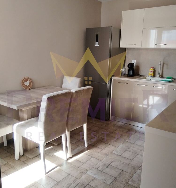 Двустаен апартамент до у-ще Л.Каравелов - ИМОТИ ПРЕМИЕР - Агенция за недвижими имоти