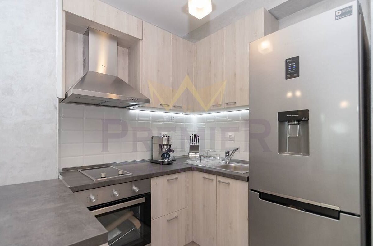 ДВУСТАЕН АПАРТАМЕНТ ИДЕАЛЕН ЦЕНТЪР - ИМОТИ ПРЕМИЕР - Агенция за недвижими имоти