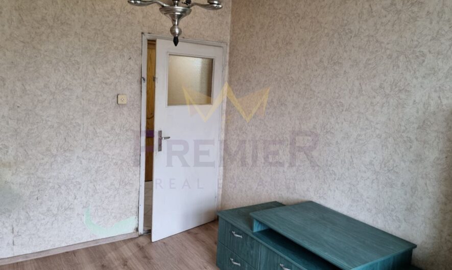 Апартамент с 3 спални и кухня в Цветен кватал -  - снимка 4 - Имоти Премиер