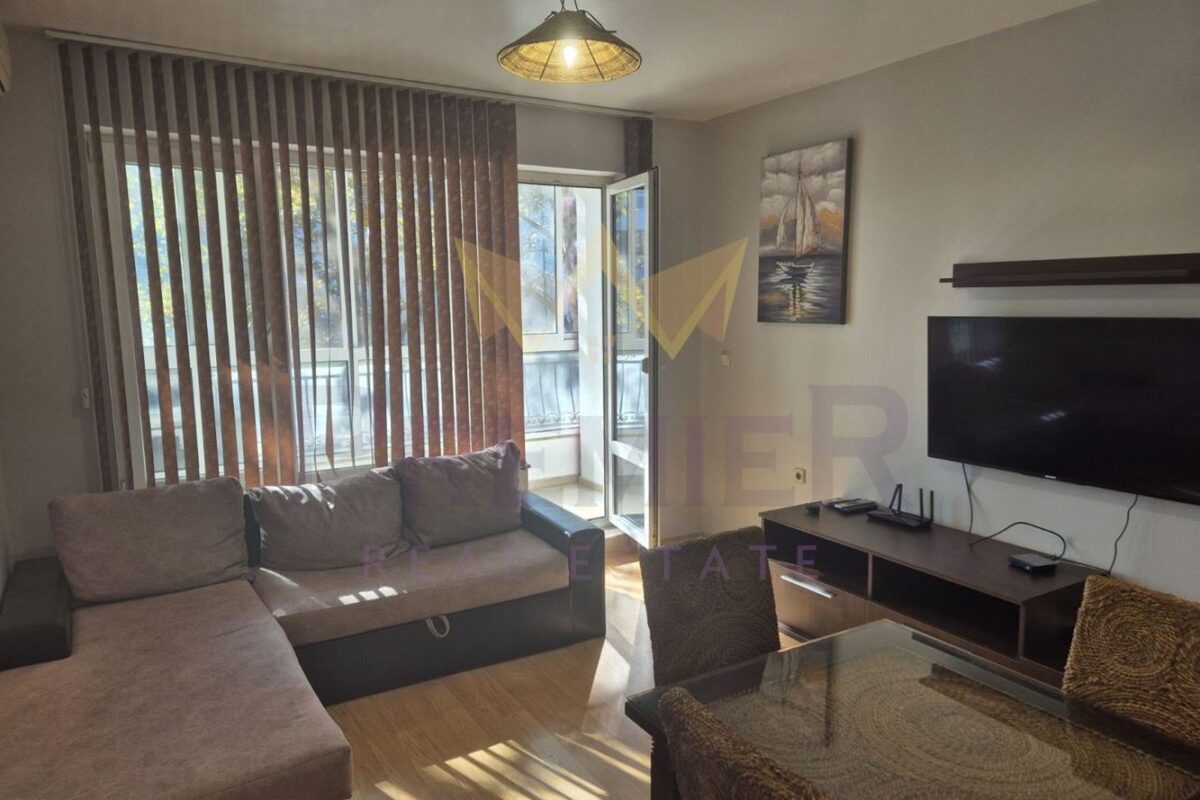 ТРИСТАЕН АПАРТАМЕНТ БАЗАР ЛЕВСКИ - ИМОТИ ПРЕМИЕР - Агенция за недвижими имоти