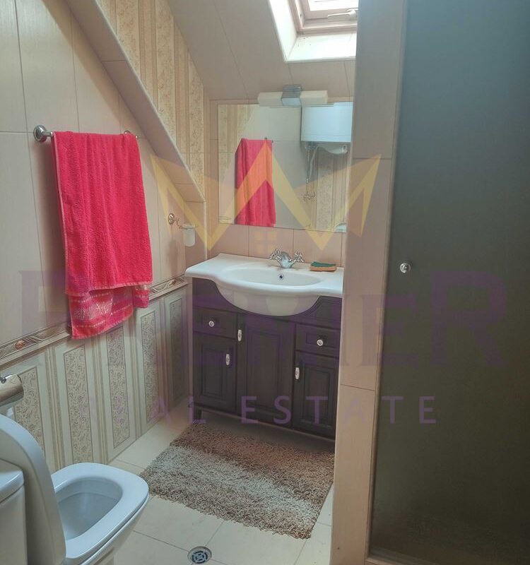 ДВУСТАЕН АПАРТАМЕНТ В ГАЛАТА - ИМОТИ ПРЕМИЕР - Агенция за недвижими имоти