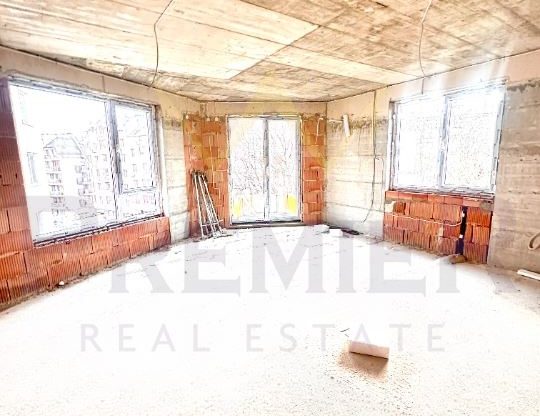 Агенция за недвижими имоти - Имоти Премиер - имот - 1011275, Цена: 233000 EUR