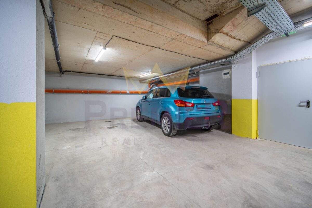 Четиристаен апартамент завършен до ключ с двоен гараж в района на Бриз - ИМОТИ ПРЕМИЕР - Агенция за недвижими имоти