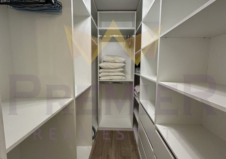 ЧЕТИРИСТАЕН АПАРТАМЕНТ, ИДЕАЛЕН ЦЕНТЪР - - снимка 13 - Имоти Премиер