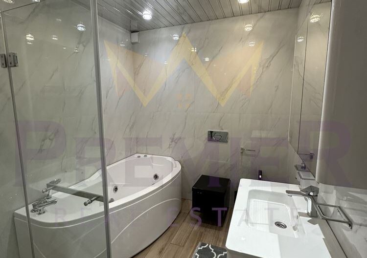 ЧЕТИРИСТАЕН АПАРТАМЕНТ, ИДЕАЛЕН ЦЕНТЪР - - снимка 14 - Имоти Премиер