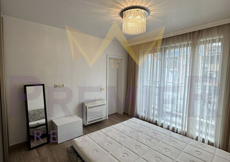 ЧЕТИРИСТАЕН АПАРТАМЕНТ, ИДЕАЛЕН ЦЕНТЪР - - снимка 18 - Имоти Премиер