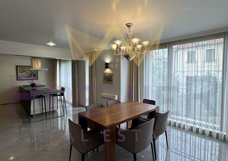 ЧЕТИРИСТАЕН АПАРТАМЕНТ, ИДЕАЛЕН ЦЕНТЪР - - снимка 5 - Имоти Премиер