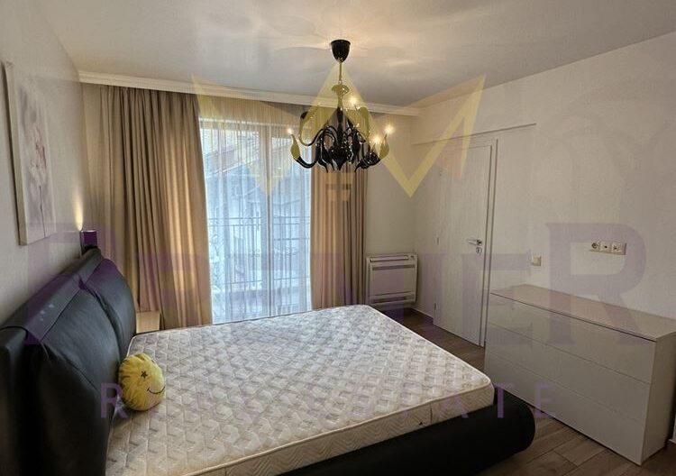 ЧЕТИРИСТАЕН АПАРТАМЕНТ, ИДЕАЛЕН ЦЕНТЪР - - снимка 9 - Имоти Премиер