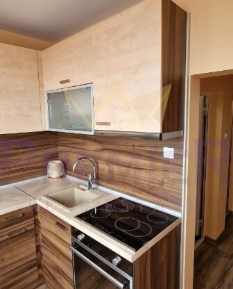 Агенция за недвижими имоти - Имоти Премиер - имот - 1077587, Цена: 766.938 EUR